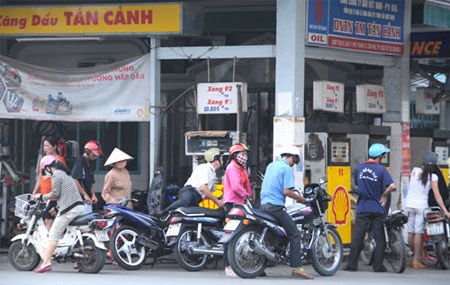 11 doanh nghiệp bán xăng dỏm - 1 11 doanh nghiệp bán xăng dỏm - 1