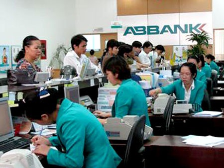 EVN bán 5,37% cổ phần ABBank cho HDBank - 1 EVN bán 5,37% cổ phần ABBank cho HDBank - 1