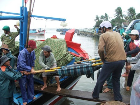 Đón lộc biển đầu năm - 1 Đón lộc biển đầu năm - 1