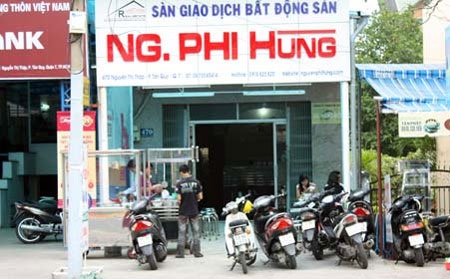 Dân nhà đất đi bán phở, bán bia - 2 Dân nhà đất đi bán phở, bán bia