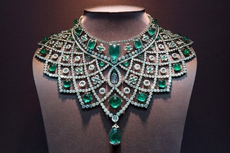 Những phụ kiện xa xỉ của giới siêu giàu