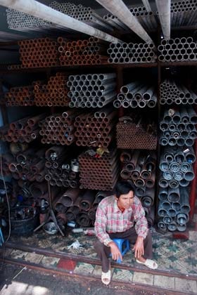 “Gục ngã” trên đống tài sản 