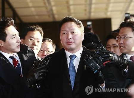 Những tỷ phú “vướng” vào vòng xoáy lao lý - 10