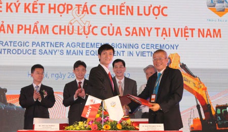 Hợp tác chiến lược và giới thiệu sản phẩm chủ lực của Sany tại Việt Nam - 2 Hợp tác chiến lược và giới thiệu sản phẩm chủ lực của Sany tại Việt Nam