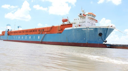 Đổ 100.000 tỉ đồng vào Vinalines - 1 Đổ 100.000 tỉ đồng vào Vinalines