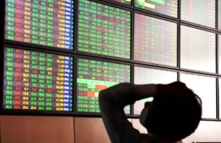 “Cái chết” của các công ty chứng khoán: Sứ mệnh lớn, vốn ít   - 1