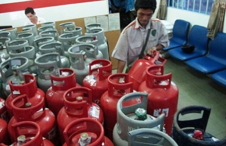 Giá gas tiếp tục giảm mạnh từ hôm nay - 1 Giá gas tiếp tục giảm mạnh từ hôm nay