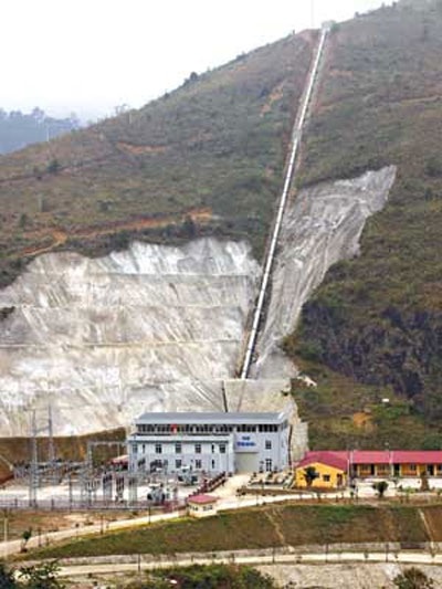 Thuỷ điện nhỏ “tố” bị EVN ép giá - 1 Thuỷ điện nhỏ “tố” bị EVN ép giá