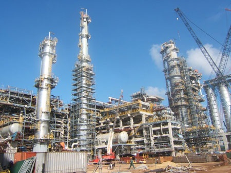 Nhà máy lọc dầu Dung Quất tạm dừng hoạt động để nghiệm thu