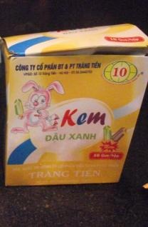Tá hỏa với hàng chục nhãn hiệu kem Tràng Tiền - 2 Tá hỏa với hàng chục nhãn hiệu kem Tràng Tiền