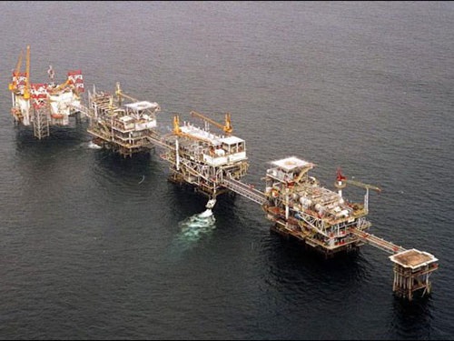 Những ông chủ Trung Quốc ở châu Phi: Ván bài dầu khí Angola - 1 40% dầu thô