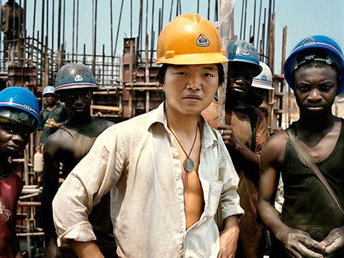 Những ông chủ Trung Quốc ở châu Phi: Ván bài dầu khí Angola - 2 Một “thầy cai” Trung Quốc ở