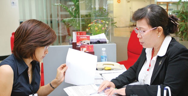 Hợp đồng bảo hiểm: bút sa... tiền mất - 1 Cần đọc kỹ các điều khoản trước khi đặt bút ký hợp đồng bảo hiểm