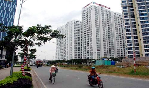 “Bom” tồn kho, chủ BĐS ôm đến bao giờ? - 1 Các DN BĐS đã giảm giá nhưng người mua kỳ vọng giá còn giảm hơn nữa.