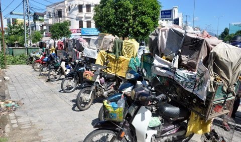 Chợ "độc" ở Đà Thành: Chợ chim - 4 Chợ bán hàng độc là chim