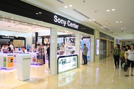 Săn hàng hiệu “khủng” tại Vincom Center A