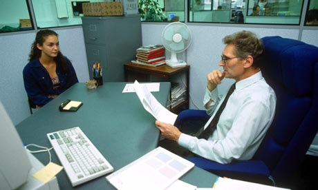 6 vấn đề “đáng ngờ” trong CV - 1 Bạn làm nhiều công việc trong một thời gian ngắn