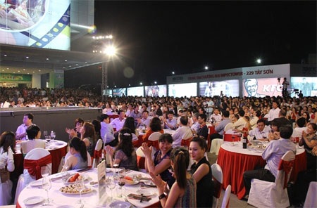Trung tâm thương mại Picomall “thay tên đổi họ” - 2 Đông đảo các doanh nhân tại Hà Nội và khách hàng thân thiết của trung tâm