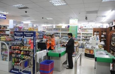 Trung tâm thương mại cao cấp: Tự hạ giá mình - 1 Từng được mệnh danh là thiên đường mua sắm cao cấp nhưng nay