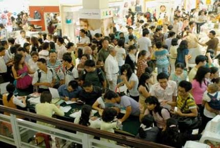 Trung tâm thương mại cao cấp: Tự hạ giá mình - 2 Từng được mệnh danh là thiên đường mua sắm cao cấp nhưng nay