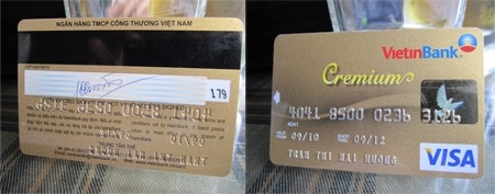 Chủ thẻ Visa không xuất cảnh, tiền vẫn được tiêu ở Mỹ - 1 Hai mặt thẻ tín dụng VISA của chị Mai Hương.