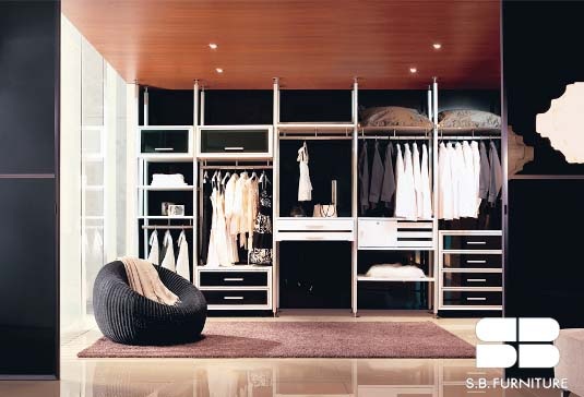 Phòng thay đồ với hệ tủ Zelection