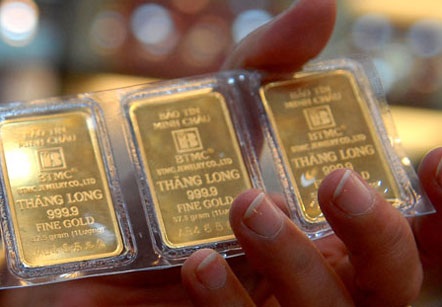 Loại tay chơi lớn khỏi thị trường vàng