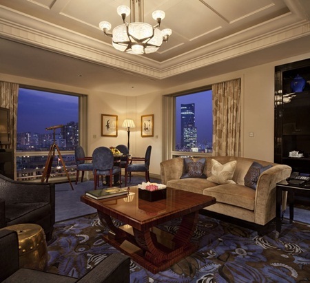 Một phòng hạng sang khác có tầm nhìn ra sông Bund tuyệt đẹp.