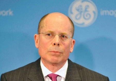 Lương CEO gấp hàng nghìn lần lương nhân viên - 1 CEO: Stephen J. Hemsley