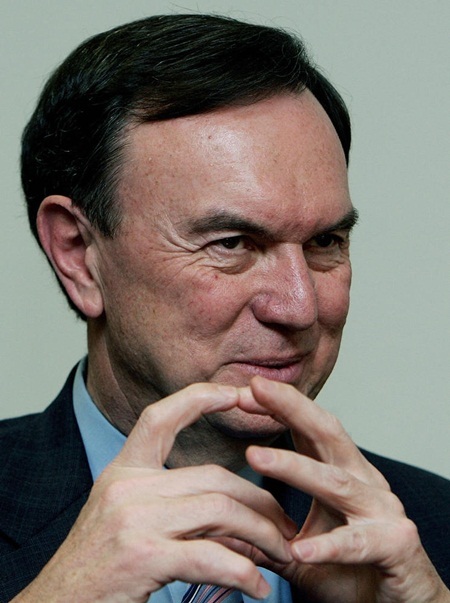 Lương CEO gấp hàng nghìn lần lương nhân viên - 2 CEO: Michael T. Duke