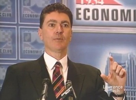 Lương CEO gấp hàng nghìn lần lương nhân viên - 6 CEO: David B. Snow, Jr.