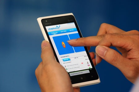 Khách hàng có thể dùng thử miễn phí lại thêm cõ hội trúng 20 triệu ðồng tiền mặt cùng VinaPhone