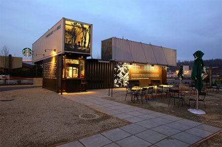 10 cửa hàng ăn nhanh độc đáo trên thế giới - 1 Cửa hàng của Starbucks tại