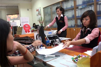 Sẽ không có mức thưởng “khủng”! - 1 Ngành ngân hàng dự báo năm nay thưởng tết sẽ thấp xa so với