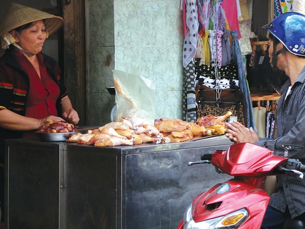 Nhiều doanh nghiệp cho rằng, giá thịt gà có thể tiếp tục tăng trong dịp lễ Noel, tết sắp tới.