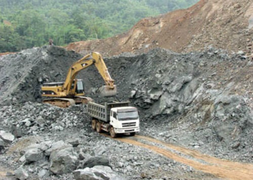 Bầu Đức đã rải tiền ở những quốc gia nào? - 1 Một dự án khai thác quặng tại Lào của bầu Đức.