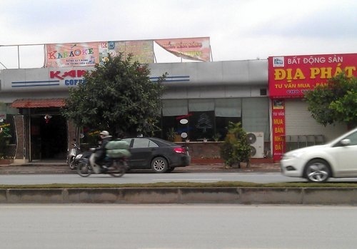 Thê thảm sàn bất động sản đóng cửa nghỉ Tết sớm - 3 Trụ sở CLB BĐS Hà Nội trước đây đã trở thành quán Karaoke.