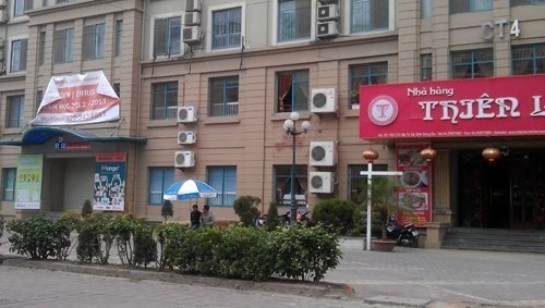 Thê thảm sàn bất động sản đóng cửa nghỉ Tết sớm - 8 Khu Mỹ Đình, nơi quy tụ hàng trăm công ty BĐS lớn nhỏ nay trở thành phố ẩm thực, nhà hàng.
