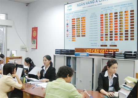 Trong năm qua, nhân viên tín dụng và cả huy động vốn của nhiều ngân hàng khá nhàn rỗi