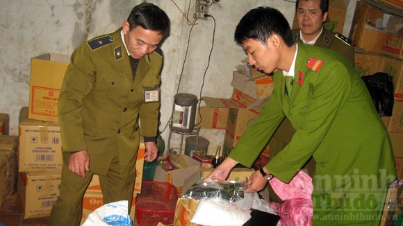 Đường Cyclamate được lực lượng chức năng thu giữ tại cơ sở