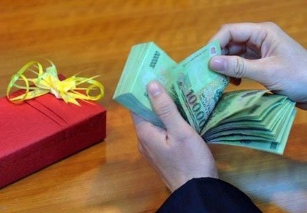 Tiền âm phủ giống như tiền thật.