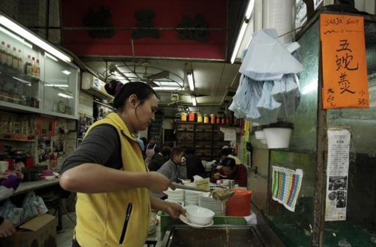 Đổ xô thưởng thức súp rắn giá 100 ngàn/bát