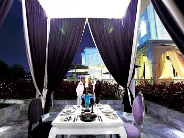 Biệt thự rực vàng của Ngô Mỹ Uyên