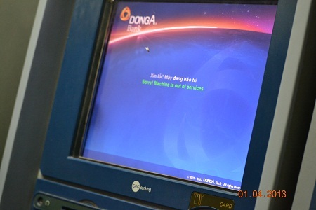 Cây ATM thường xuyên bị “trục trặc” và hết tiền.