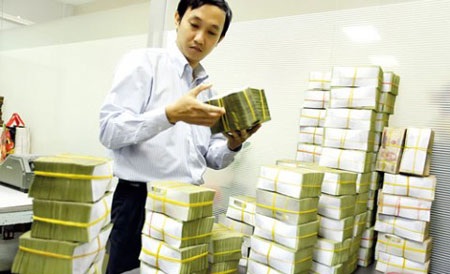 Ngân hàng khỏe cũng lo - 1 Ngân hàng khỏe cũng lo