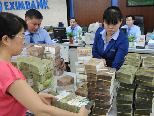 “Chết” vì hàng tồn, lãi vay - 1 Doanh nghiệp mong đợi lãi suất cho vay trung hạn sẽ giảm thêm.