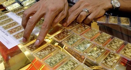 Thị trường vàng: Điểm cân bằng nào? - 1 Ngân hàng Nhà nước khẳng định, sau ngày 30/6, thị trường vàng sẽ ổn định.