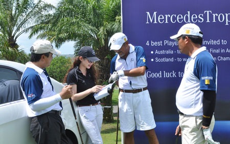 8 golf thủ MercedesTrophy Việt Nam thẳng tiến chung kết châu Á - 4 Ông Hồ Minh Tâm, Giám đốc Trung tâm Thẻ miền