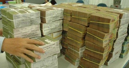 Việc mua bán nợ xấu không hề đơn giản và điều quan trọng vẫn là tiền đâu?