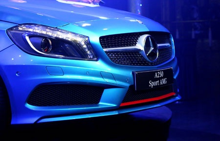 Mercedes-Benz A-Class: Tiên phong xe sang cỡ nhỏ - 5 -
